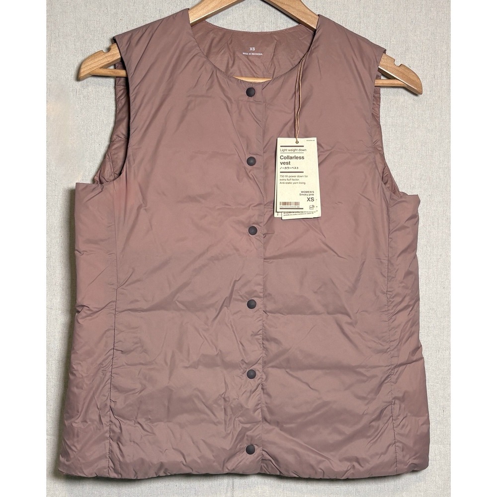 MUJI Womens Lightweight Down Pocketable Collarless Vest Smoky‎ Pink Size XS NWT